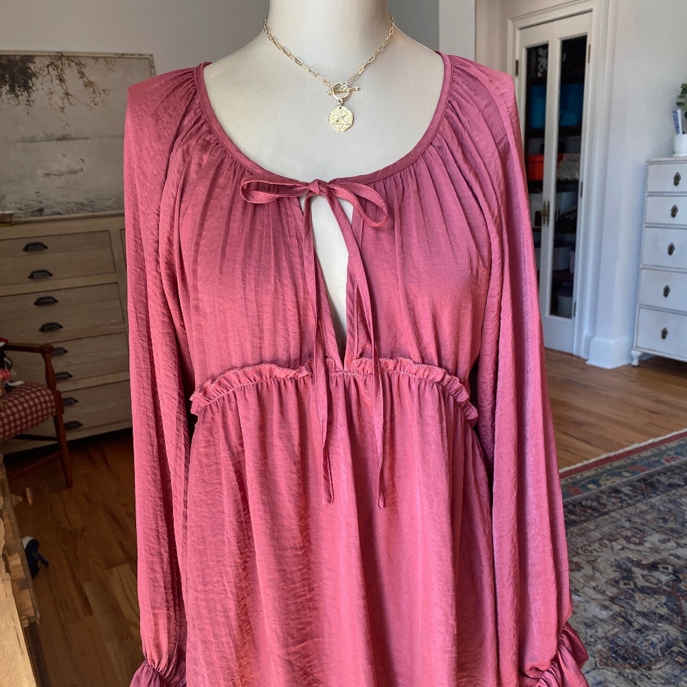 Long‎ Sleeve Blouse - NEW with Tag